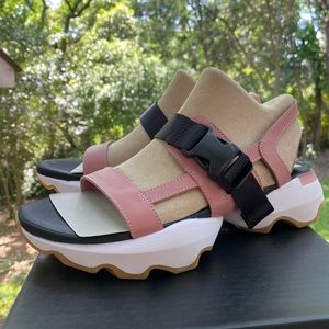 New Sorel Kinetic Impact Sling Sandal